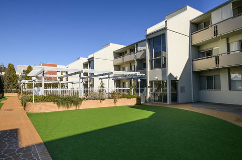 Accommodate Canberra - The Summit - Your Accommodation 3