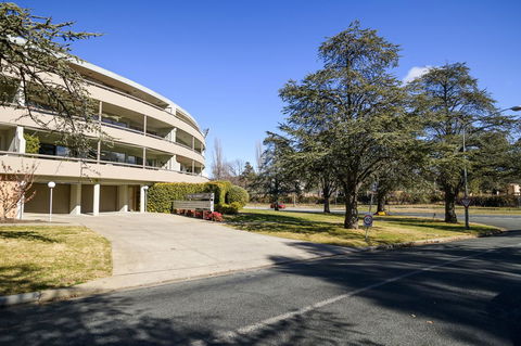 Accommodate Canberra - The Summit - Your Accommodation 1