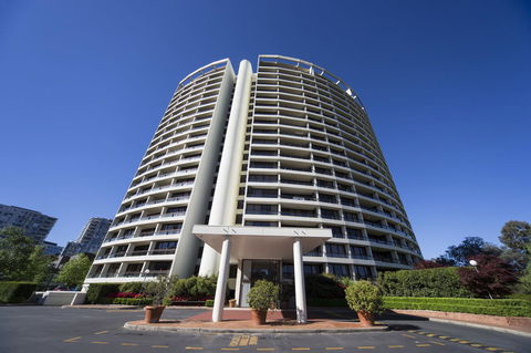 BreakFree Capital Tower Apartments - Your Accommodation 0