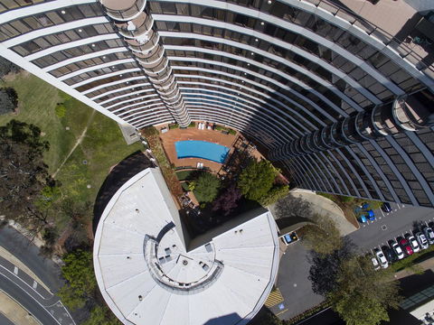 BreakFree Capital Tower Apartments - Your Accommodation 2
