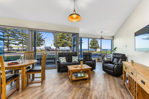 Bonnies Of Beachport - Your Accommodation 11