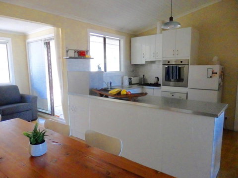 Driftwood On Dover - Your Accommodation 3