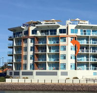 Wallaroo Marina Waterfront Luxe Apartment - Your Accommodation
