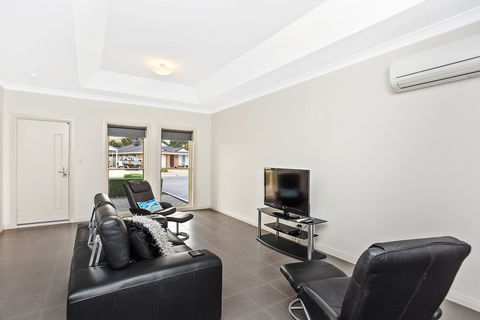 'The Hidden Diamond' - Normanville - Your Accommodation 13