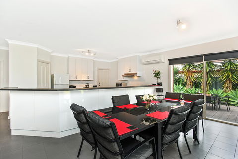 'The Hidden Diamond' - Normanville - Your Accommodation 12