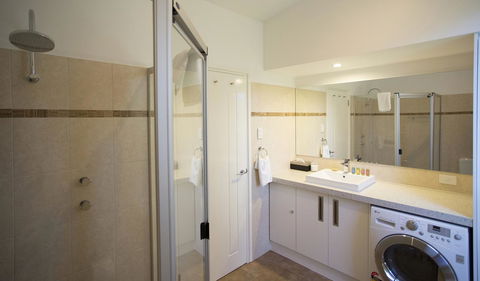 Barossa Pavilions & Glasshouse - Your Accommodation 12