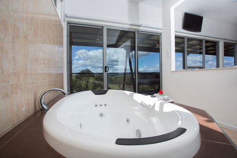Barossa Pavilions & Glasshouse - Your Accommodation 3