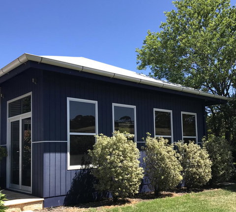 S T U D I O 22 Peaceful Retreat With Garden Views - Your Accommodation 15