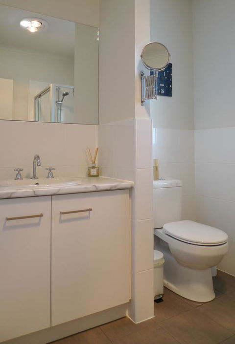 Grassmere House Magill - Your Accommodation 9