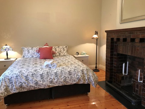 Ambrosia Holiday Home - Your Accommodation 2