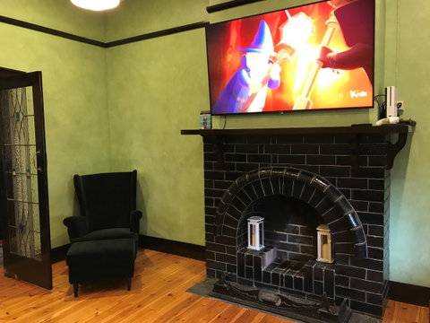Ambrosia Holiday Home - Your Accommodation 11