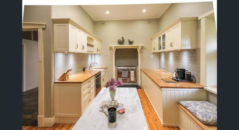 Ambrosia Holiday Home - Your Accommodation 24