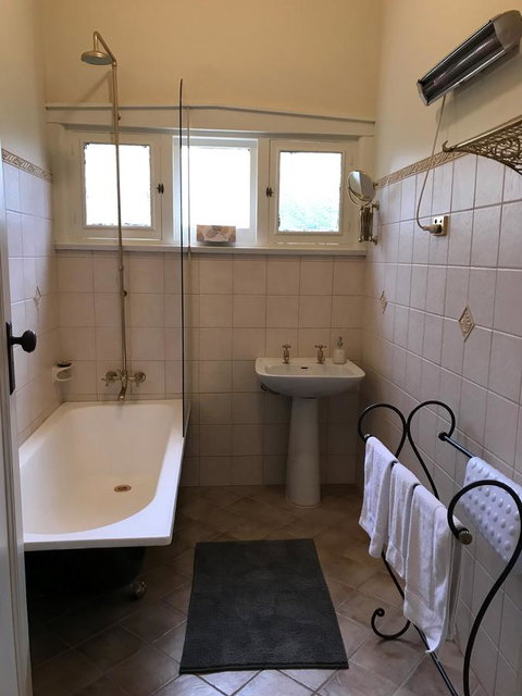 Ambrosia Holiday Home - Your Accommodation 10