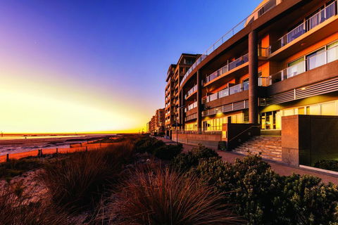 Glenelg Beach Studio - Your Accommodation 0