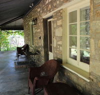 Hillside Cottage - Your Accommodation