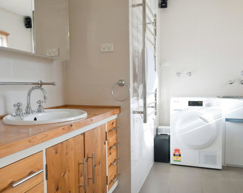 29 Jane - Your Accommodation 7