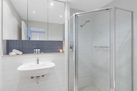 Oaks Glenelg Liberty Suites - Your Accommodation 31