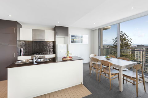 Oaks Glenelg Liberty Suites - Your Accommodation 35