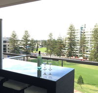 Beachside Luxury getaway in Glenelg - Your Accommodation