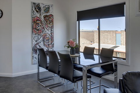 Aart Apartments - Your Accommodation 20