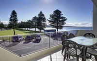 Tasman Beachside Apartments