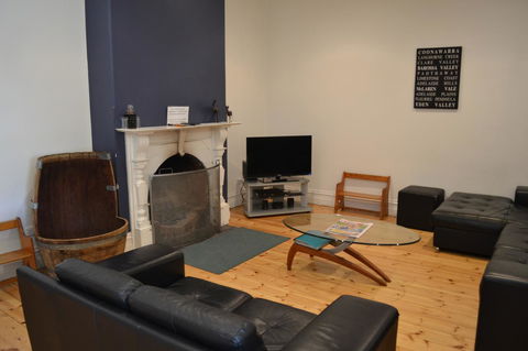 Tin House In Tanunda - Your Accommodation 1