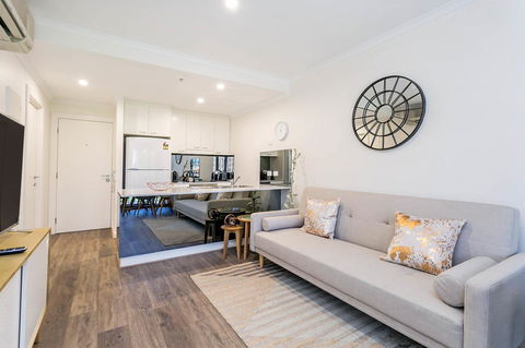 Heart Of Glenelg BnB - Your Accommodation 7