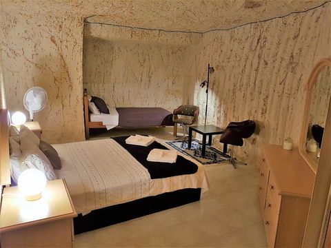 Underground Gem - Your Accommodation 1