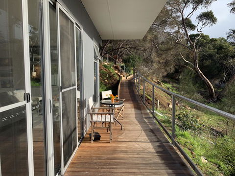 Sunrise On Falie Seaview Eco Accommodation - Your Accommodation 10