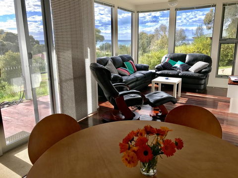 Sunrise On Falie Seaview Eco Accommodation - Your Accommodation 33