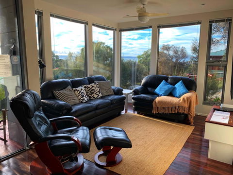 Sunrise On Falie Seaview Eco Accommodation - Your Accommodation 16