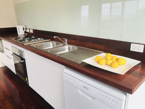 Sunrise On Falie Seaview Eco Accommodation - Your Accommodation 35
