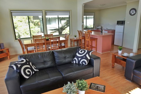 SkyView Villa - Your Accommodation 7