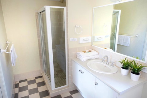 SkyView Villa - Your Accommodation 18