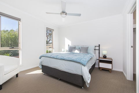32 West B&B - Your Accommodation 9