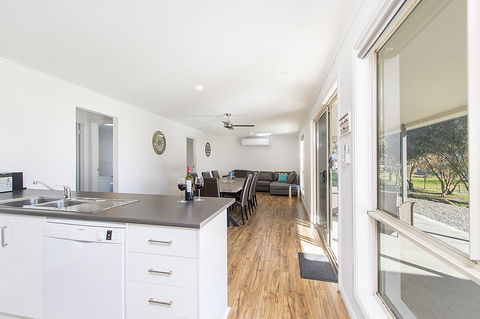32 West B&B - Your Accommodation 18