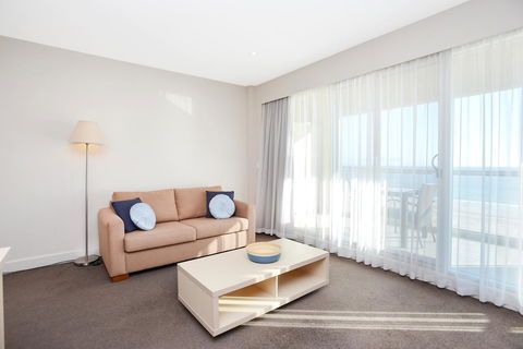 Pier Luxury Apartments - Your Accommodation 12