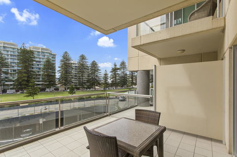 Pier Luxury Apartments - Your Accommodation 5