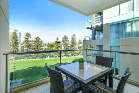Pier Luxury Apartments - Your Accommodation 3