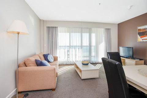 Pier Luxury Apartments - Your Accommodation 13