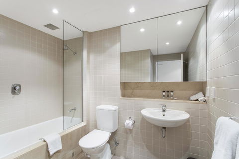 Pier Luxury Apartments - Your Accommodation 4