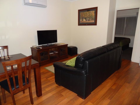 Hahndorf Oak Tree Cottages - Your Accommodation 5