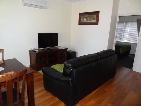 Hahndorf Oak Tree Cottages - Your Accommodation 7
