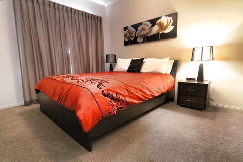 Casavino Luxury Villa - Your Accommodation 32