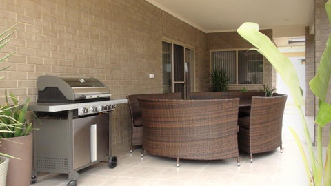 Casavino Luxury Villa - Your Accommodation 12