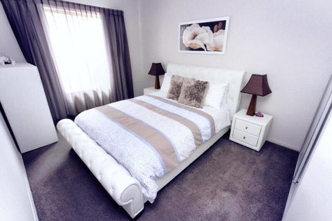 Casavino Luxury Villa - Your Accommodation 6