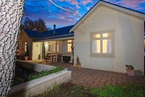 Hahndorf House B&B - Your Accommodation 32