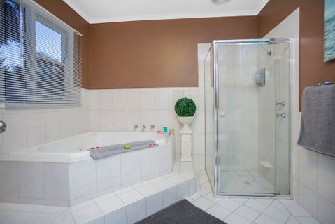 Hahndorf House B&B - Your Accommodation 26