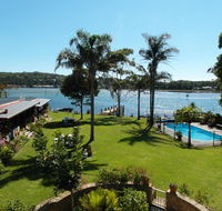 Lake Edge Apartments - Your Accommodation