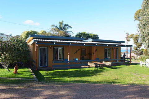 Casuarina Coastal Units - Your Accommodation 2